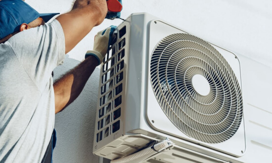 Limpeza e Higienização de Ar-condicionado 